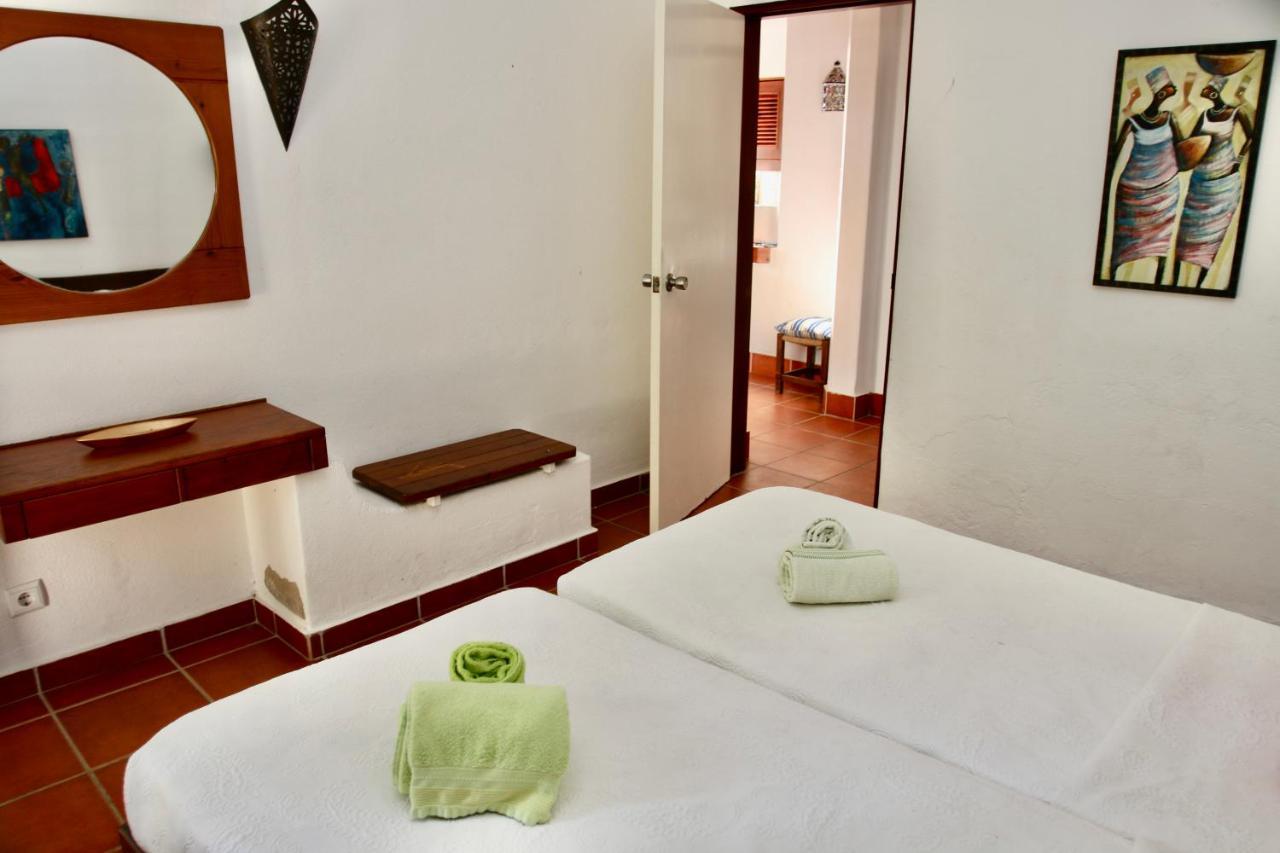 Villa Jacaranda - 550M From The Beach - Free Wifi - By Bedzy Albufeira Dış mekan fotoğraf