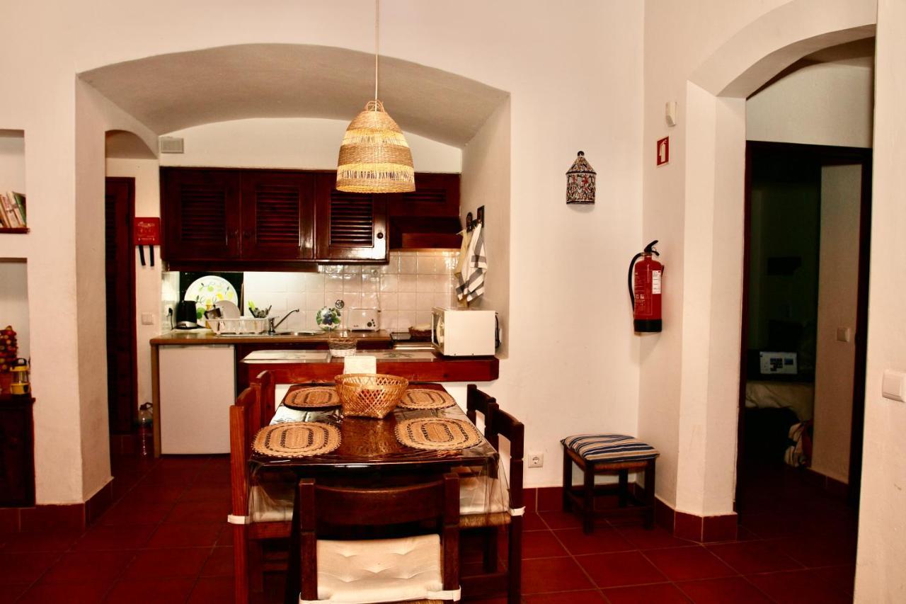 Villa Jacaranda - 550M From The Beach - Free Wifi - By Bedzy Albufeira Dış mekan fotoğraf