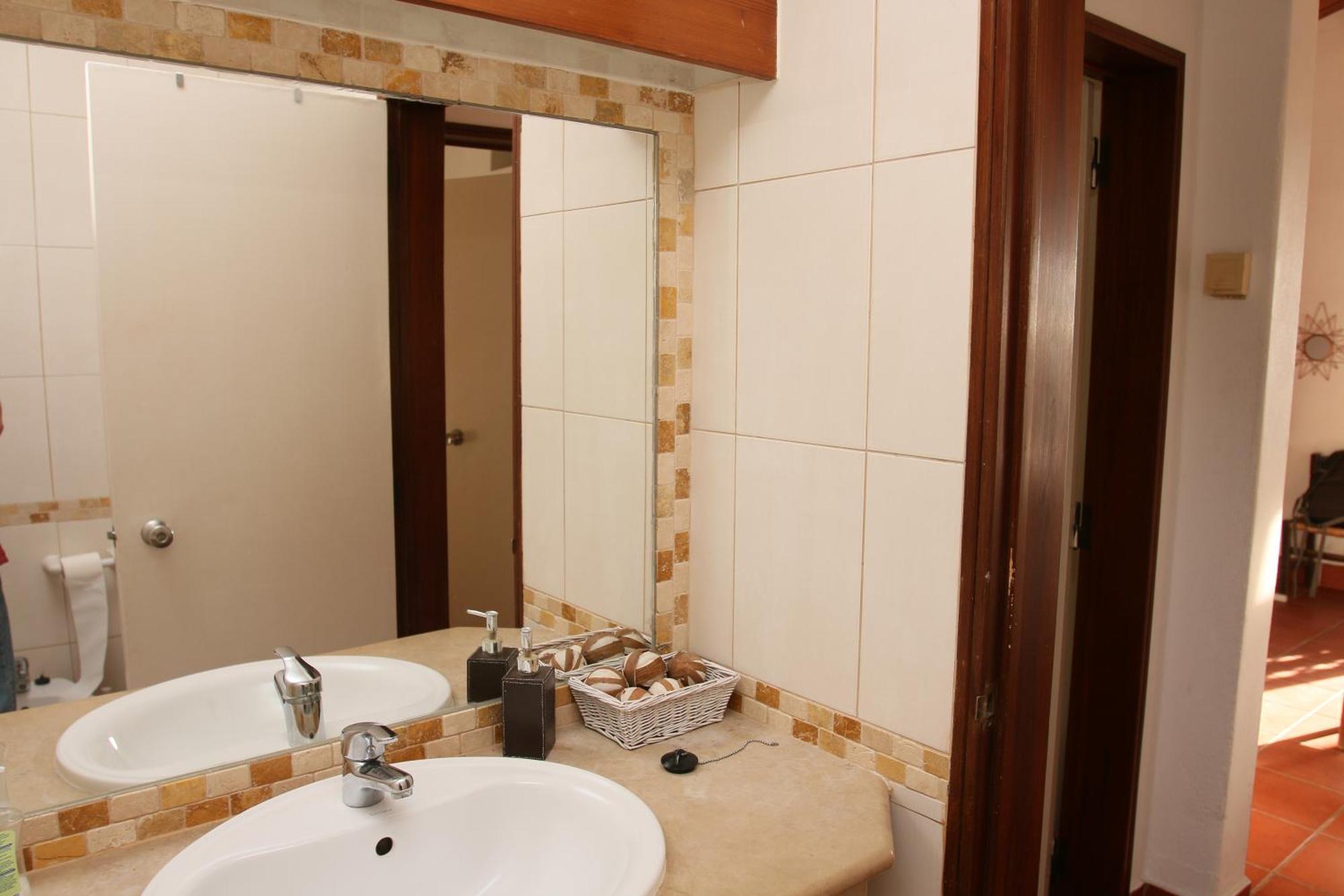 Villa Jacaranda - 550M From The Beach - Free Wifi - By Bedzy Albufeira Dış mekan fotoğraf